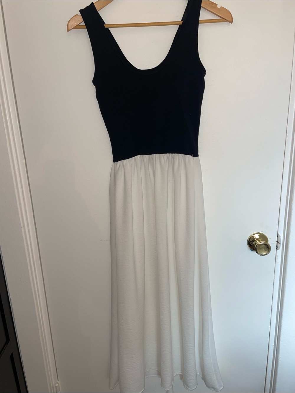 Two-Tone Black and White Midi Dress with Scoop Neck